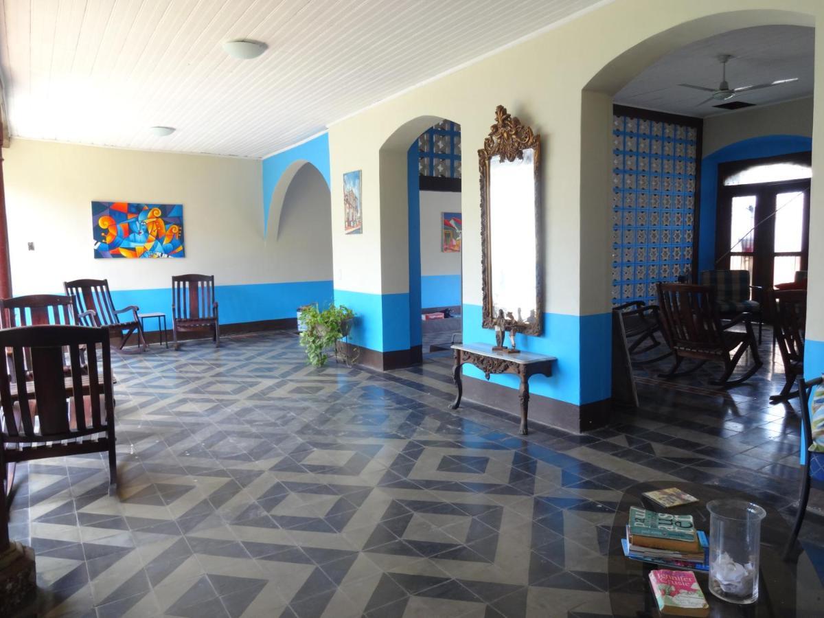 Harvest House Nicaragua Hotel León Esterno foto
