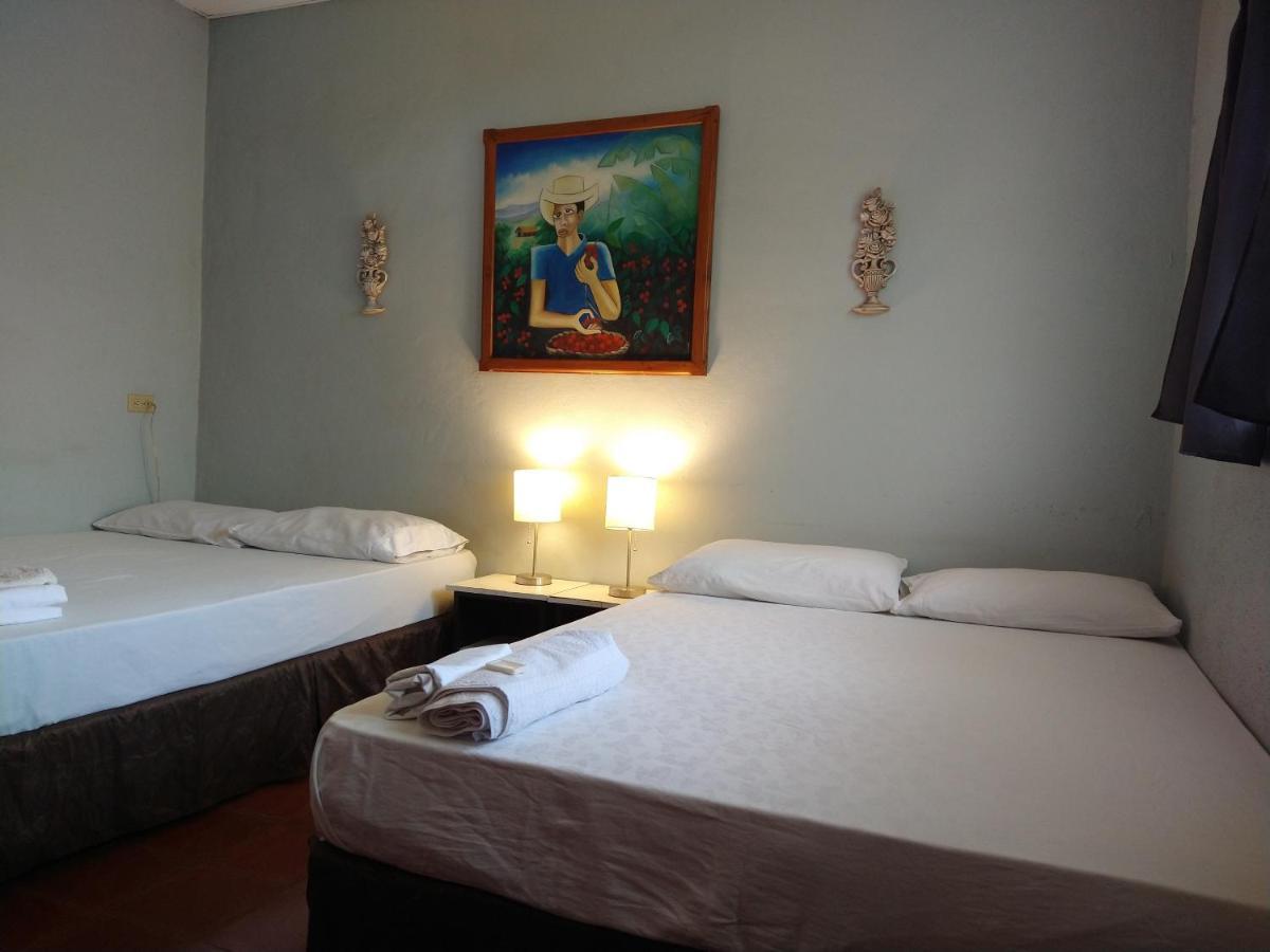 Harvest House Nicaragua Hotel León Esterno foto