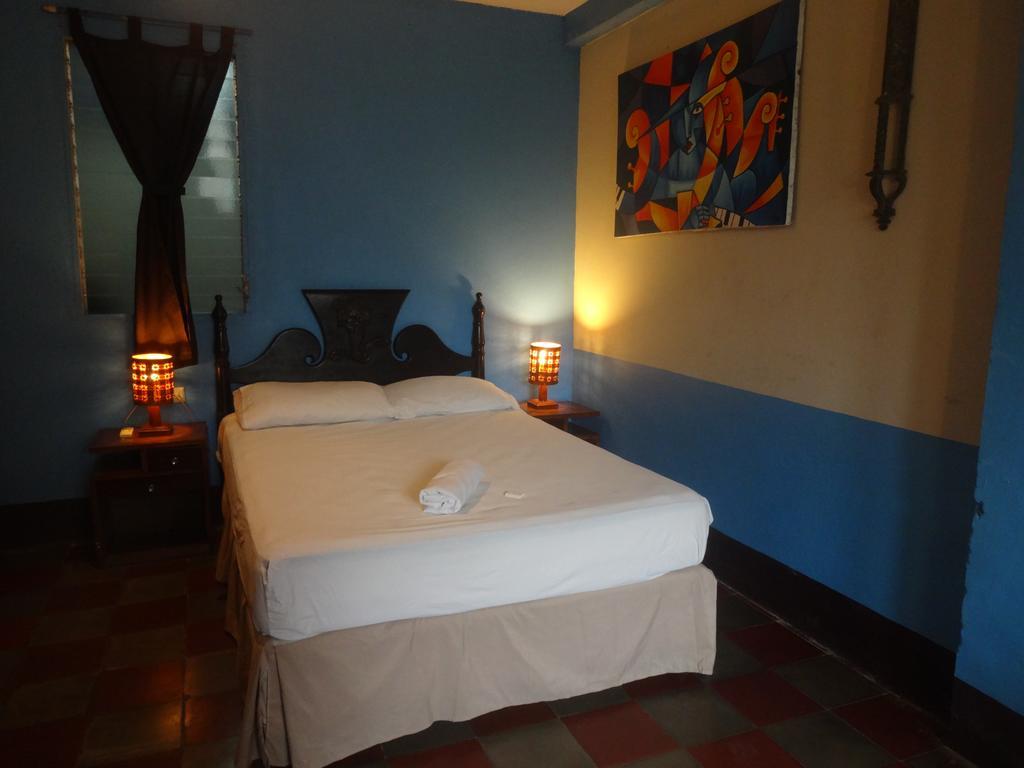 Harvest House Nicaragua Hotel León Esterno foto