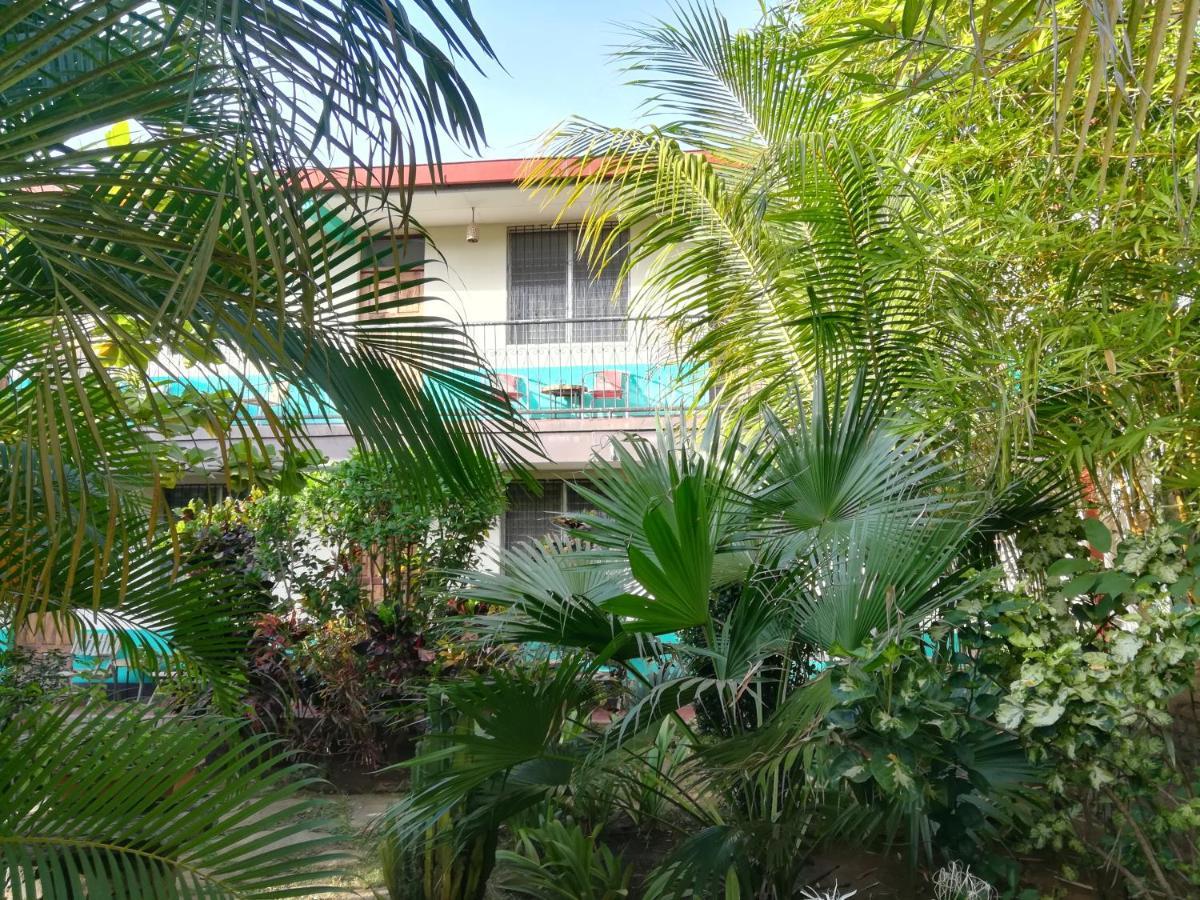 Harvest House Nicaragua Hotel León Esterno foto
