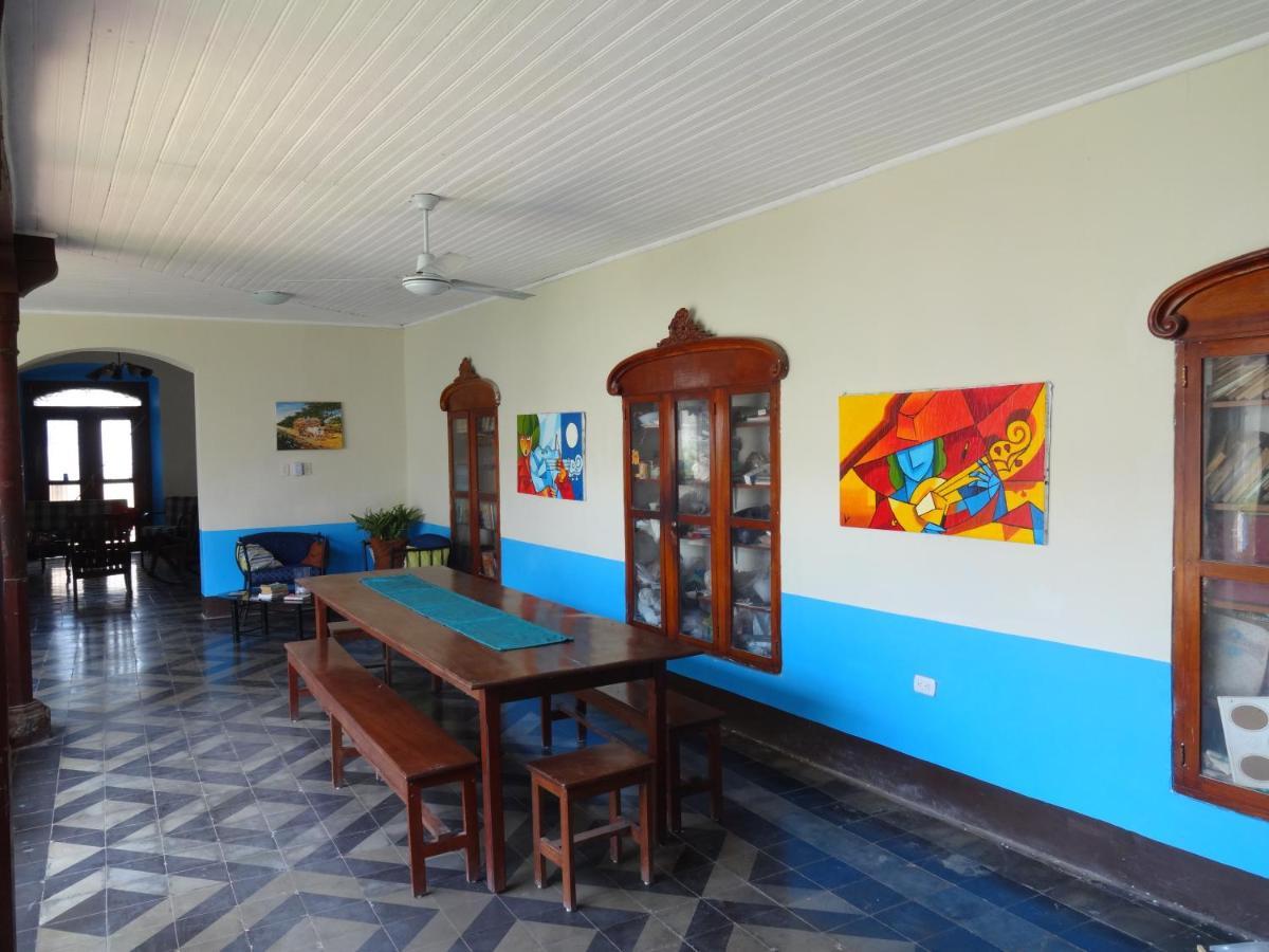 Harvest House Nicaragua Hotel León Esterno foto